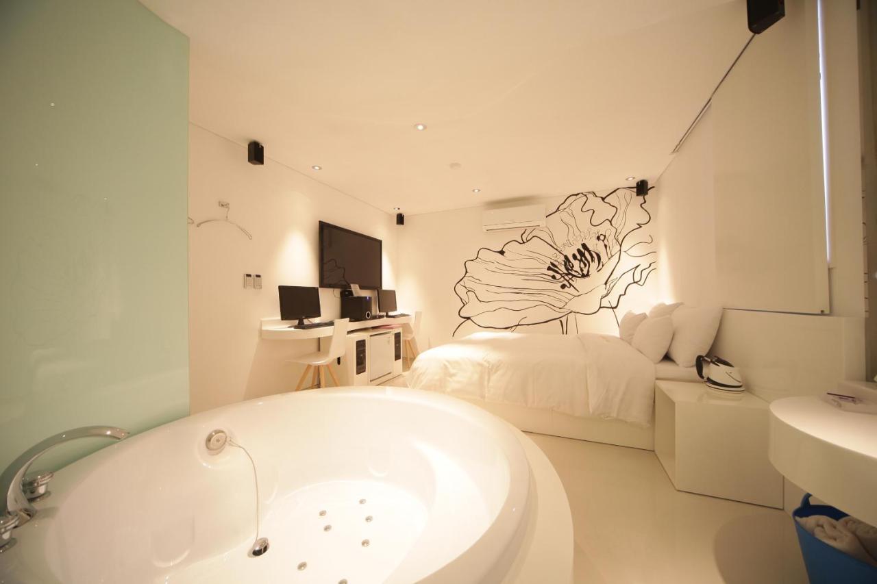 Hotel Pop Jongno Séoul Extérieur photo